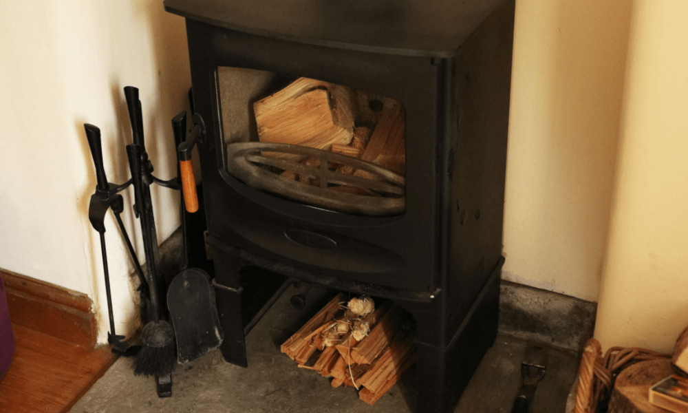 Dog-friendly log burner for cosy relaxation after countryside walks near Hay-on-Wye